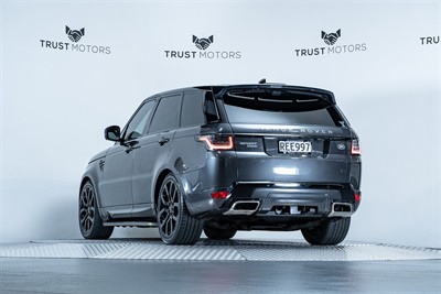 2018 Land Rover Range Rover Sport - Thumbnail