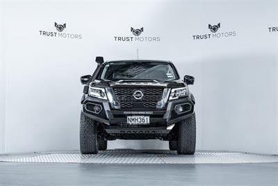 2021 Nissan Navara - Thumbnail