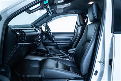 2022 Toyota Hilux - Thumbnail