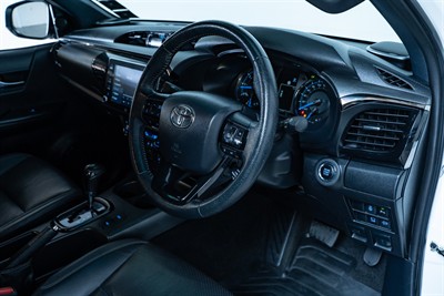2022 Toyota Hilux - Thumbnail