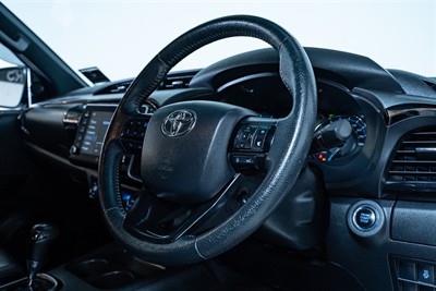 2022 Toyota Hilux - Thumbnail