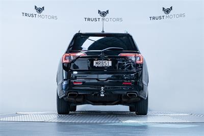 2020 Holden Acadia - Thumbnail