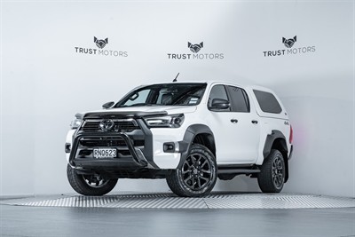 2024 Toyota Hilux - Thumbnail