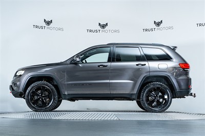 2015 Jeep Grand Cherokee - Thumbnail