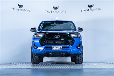 2022 Toyota Hilux - Thumbnail