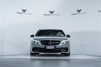2013 Mercedes-Benz E 63 - Thumbnail