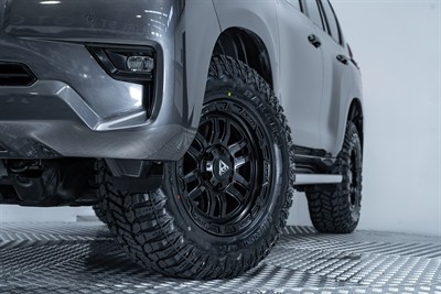 2019 Toyota Landcruiser Prado - Thumbnail