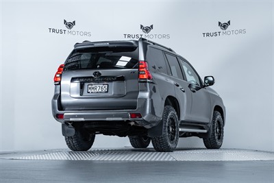 2019 Toyota Landcruiser Prado - Thumbnail