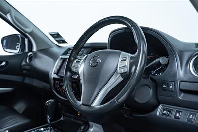 2019 Nissan Navara - Thumbnail