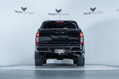 2019 Nissan Navara - Thumbnail