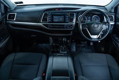 2017 Toyota Highlander - Thumbnail