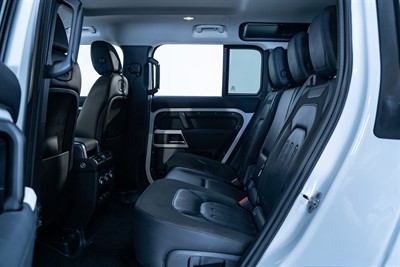 2021 Land Rover Defender - Thumbnail