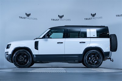 2021 Land Rover Defender - Thumbnail