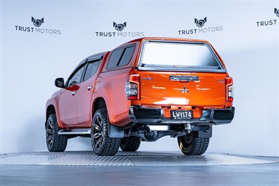 2018 Mitsubishi Triton - Thumbnail