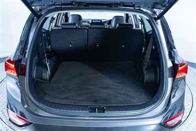 2020 Hyundai Santa Fe - Thumbnail