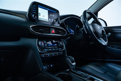 2020 Hyundai Santa Fe - Thumbnail