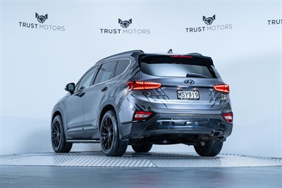 2020 Hyundai Santa Fe - Thumbnail
