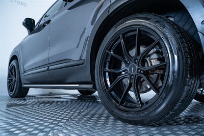2020 Hyundai Santa Fe - Thumbnail