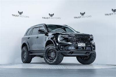 2022 Ford Everest - Thumbnail