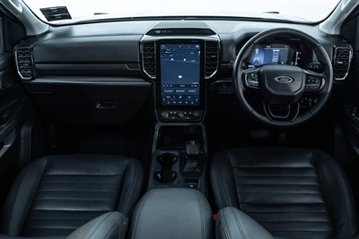 2022 Ford Everest - Thumbnail