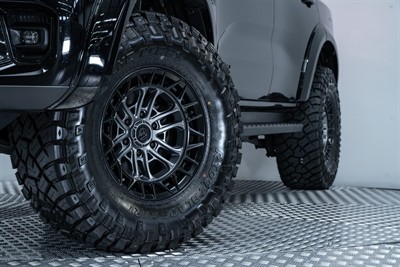 2022 Ford Everest - Thumbnail