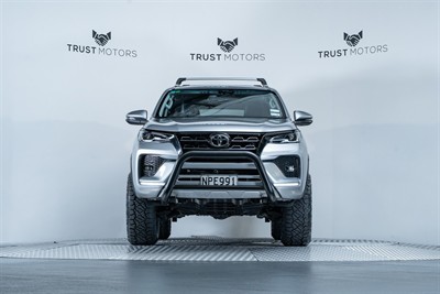 2021 Toyota Fortuner - Thumbnail