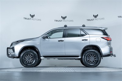 2021 Toyota Fortuner - Thumbnail