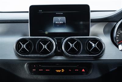 2020 Mercedes-Benz X-Class - Thumbnail