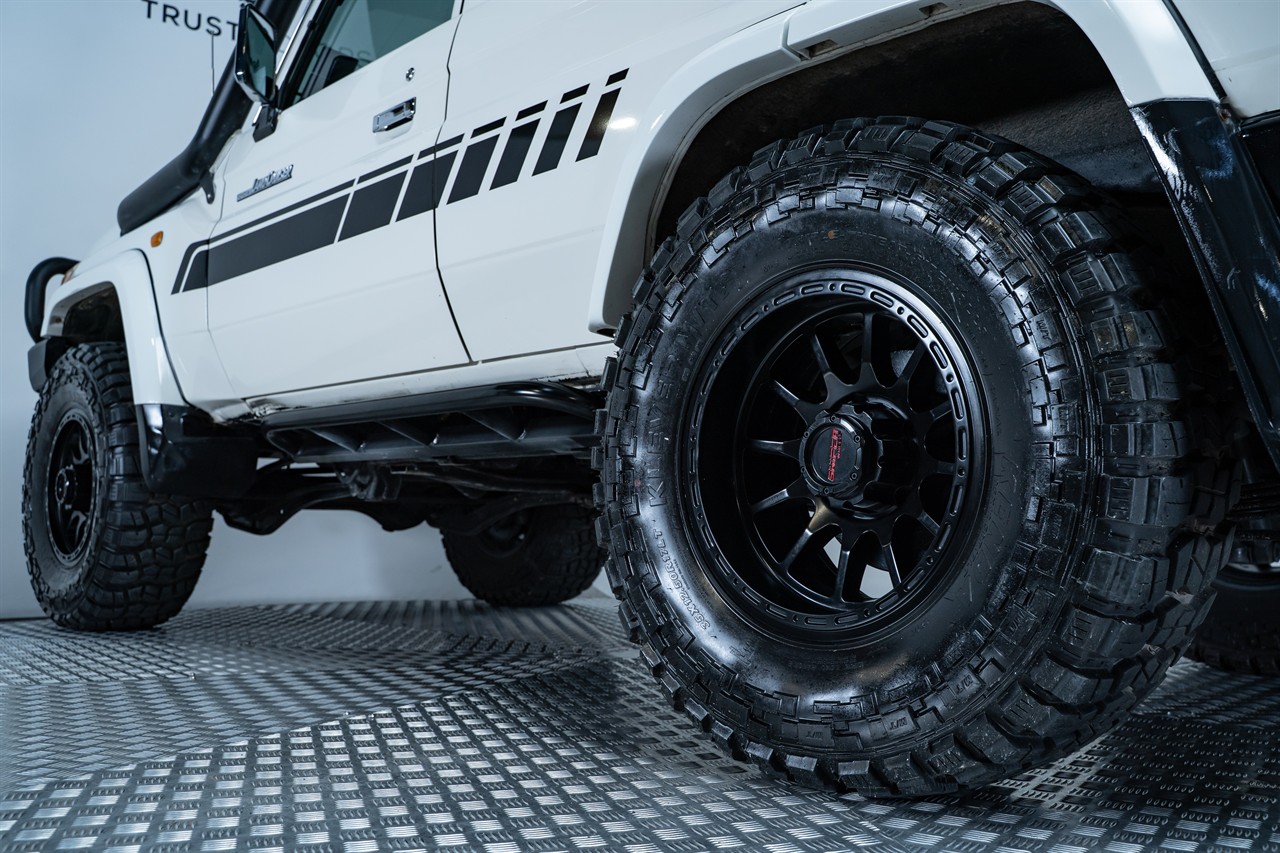 2012 Toyota Landcruiser
