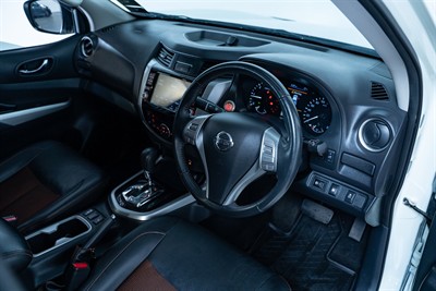 2020 Nissan Navara - Thumbnail