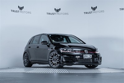 2018 Volkswagen Golf - Thumbnail