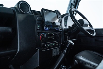 2012 Land Rover Defender - Thumbnail