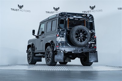 2012 Land Rover Defender - Thumbnail