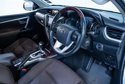 2018 Toyota Fortuner - Thumbnail
