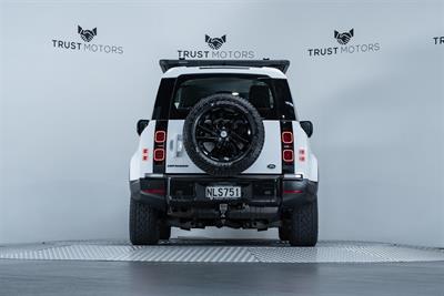 2021 Land Rover Defender - Thumbnail