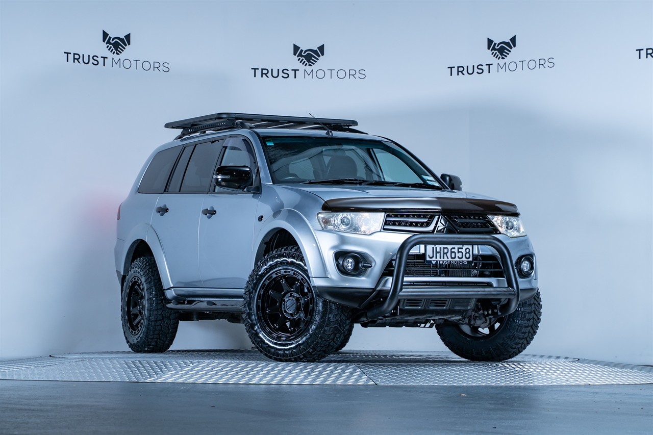 2015 Mitsubishi Challenger