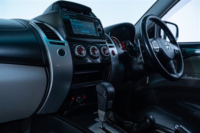 2015 Mitsubishi Challenger - Thumbnail