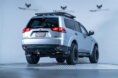 2015 Mitsubishi Challenger - Thumbnail