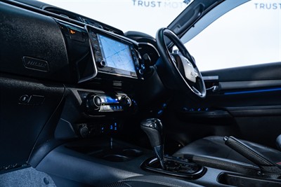 2022 Toyota Hilux - Thumbnail