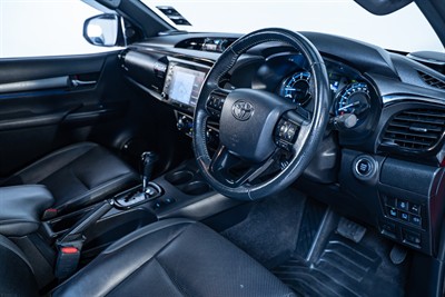 2022 Toyota Hilux - Thumbnail