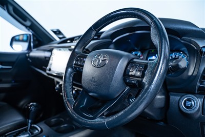2022 Toyota Hilux - Thumbnail