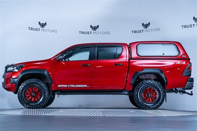 2022 Toyota Hilux - Thumbnail