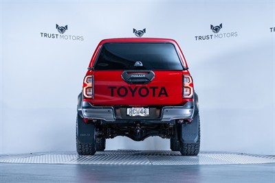 2022 Toyota Hilux - Thumbnail