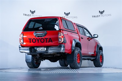 2022 Toyota Hilux - Thumbnail