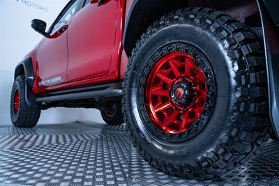 2022 Toyota Hilux - Thumbnail