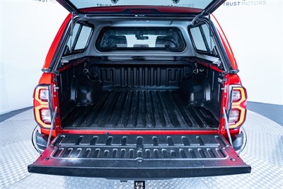 2022 Toyota Hilux - Thumbnail