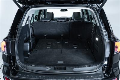 2022 Ford Everest - Thumbnail