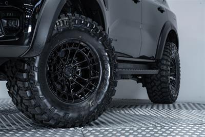 2022 Ford Everest - Thumbnail