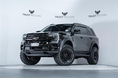 2022 Ford Everest - Thumbnail