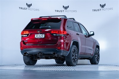 2018 Jeep Grand Cherokee - Thumbnail